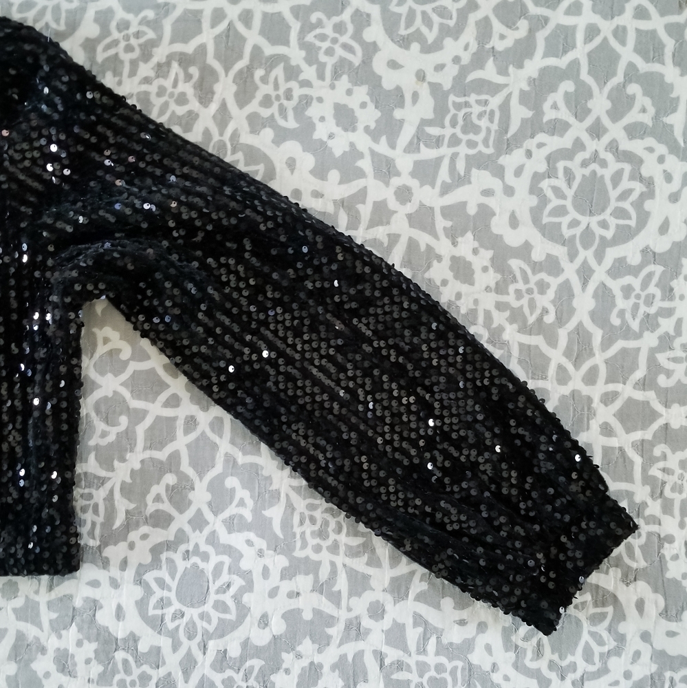 Goodnight Macaroon | Open Back Sequin Top - Picture 4 of 4